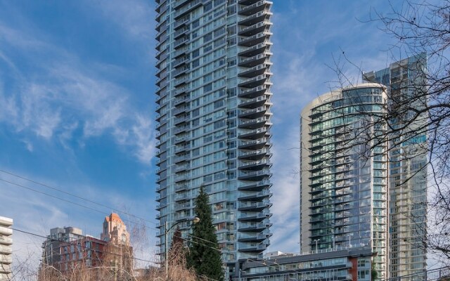 Sterling Suites - Yaletown