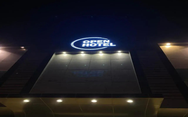 Open Hotel