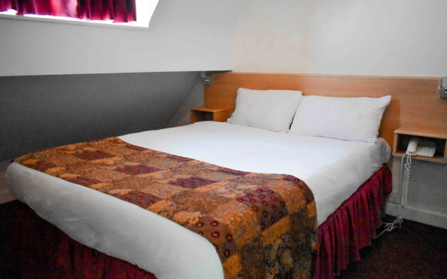 Royal Square Hotel - BHX & NEC