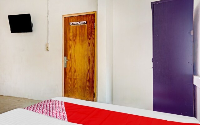 OYO 90743 Kartini Populer