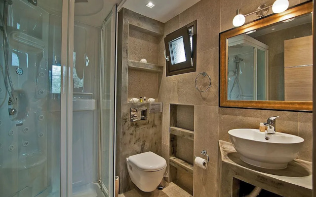 Christie's Luxury Suites