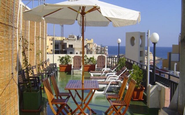 Rokna Hotel