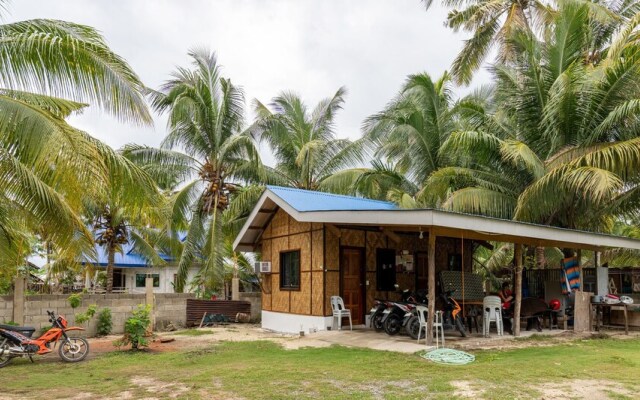 ZEN Rooms Eunas Siargao
