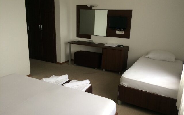 Legend Hotel Tem