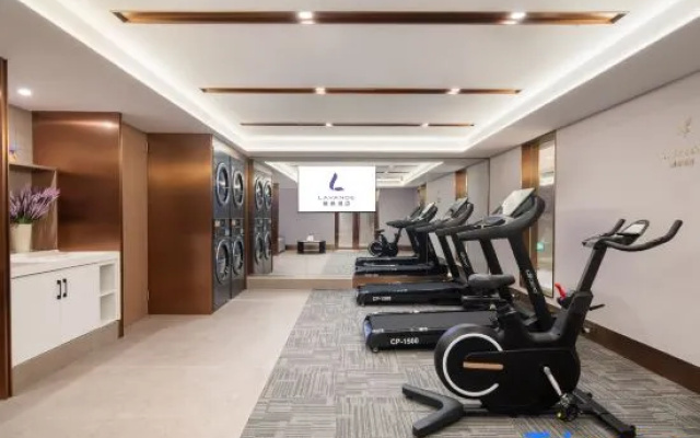 Lavande Hotel (Guiyang North High-speed Railway Station Maotai International Center) – Sports – Guiyang