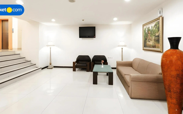 Grand Orchid Hotel