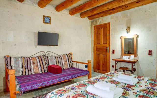 Atax Cave House
