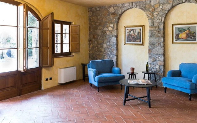 Altido Swim & Stone Villa