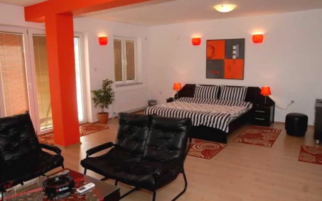 Gala Garden Hotel