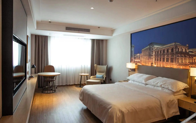 Vienna Hotel (Liyang Municipal Government Bayaihan Store)