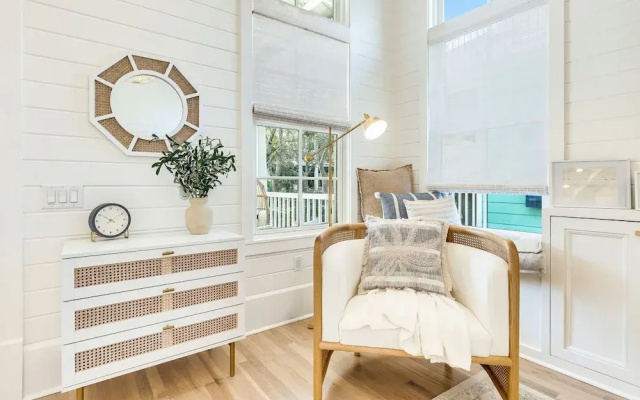 133 Silver Laurel Way