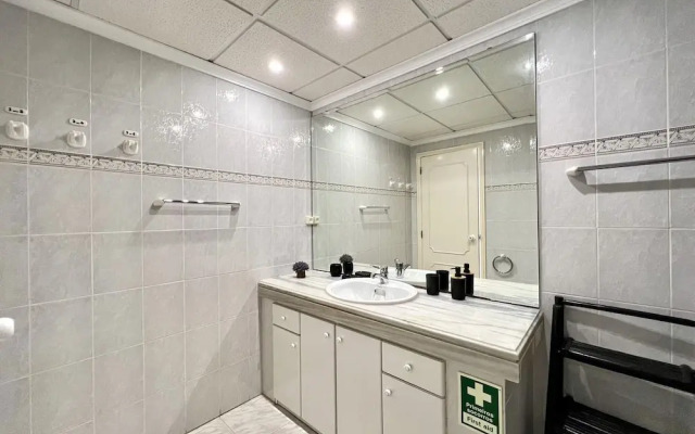 Albufeira Concept 2 With Pool by Homing