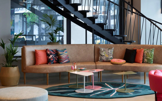 Moxy Athens City