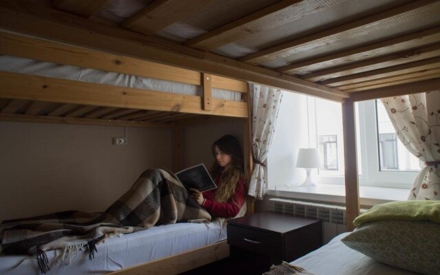 Gorky 6 Hostel