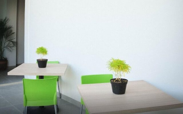 LeGreen Suite Kuningan