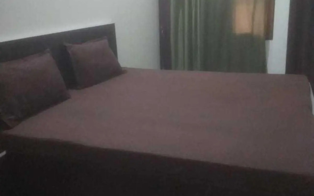 Oyo 91128 Hotel Mongoose Palace