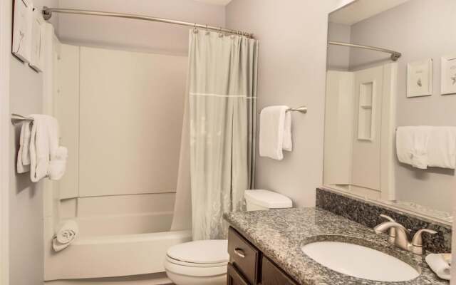 Seacove 7E 2 Bedroom Condo