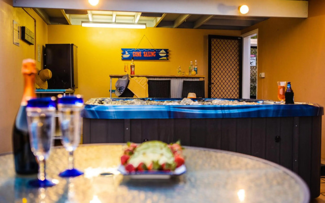 Sea Star Apartments