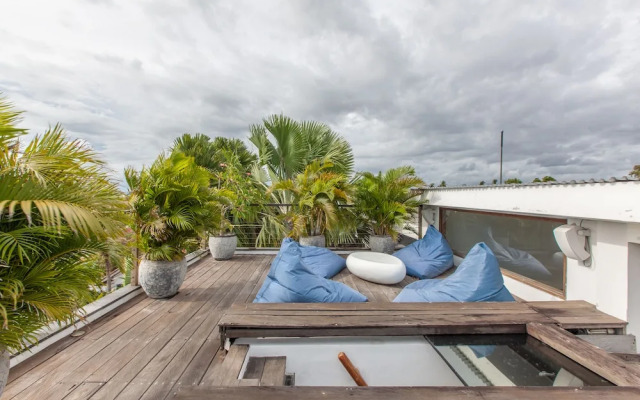 AB Villa & Apartments