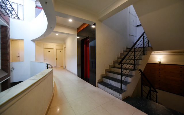 OYO 22915 C M Regency