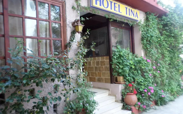 Tina Economy Hotel