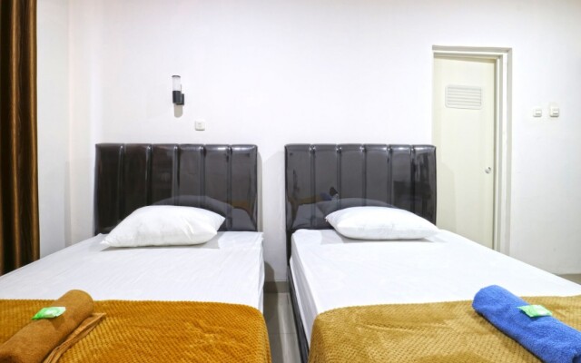 Saloka Guest House by ZUZU