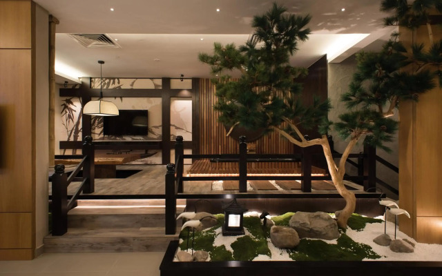 Vangohh Eminent Hotel & Spa