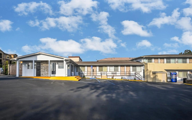 Sea Rock Inn - Long Beach