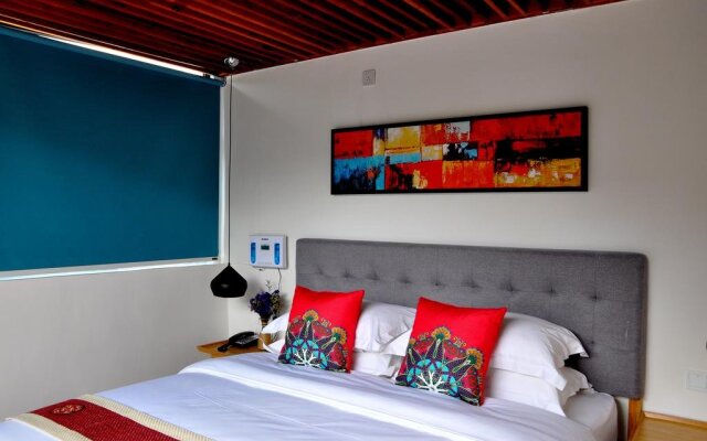 Sweet Valley Foso Hotel