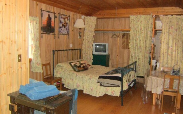 Teepee Meadows Guest Cottages