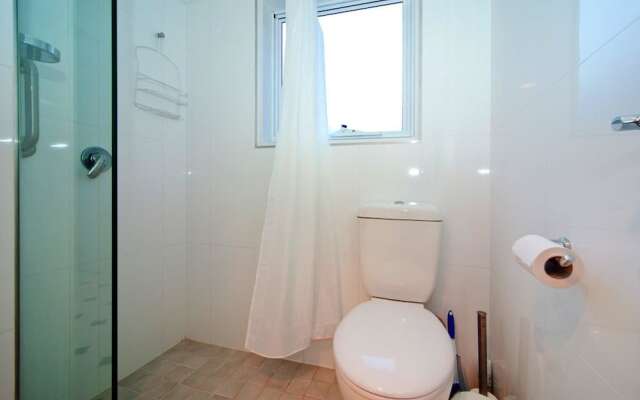 BM21 Balmain 2 Bed Beauty