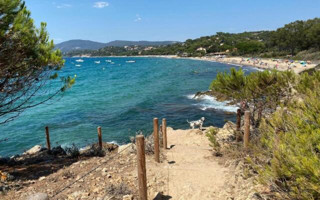 Golfe St Tropez Magique T2 duplex vue mer piscine, garage