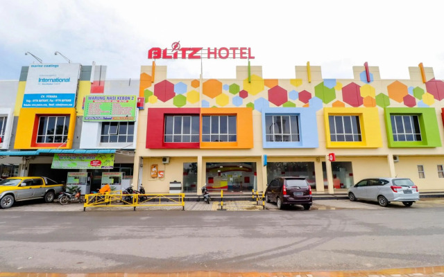 Blitz Hotel Batam Near Sultan Mahmud Ri'ayat Shah Mosque