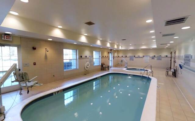 Courtyard Chapel Hill