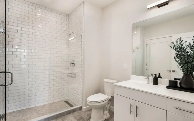Luxury Apartments by Hyatus at Pierpont