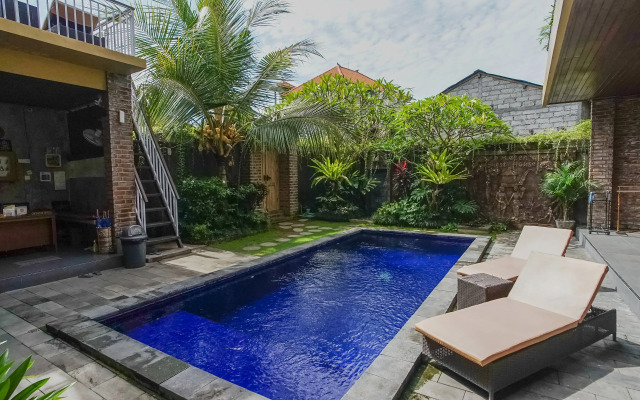 D'Meten Guest House Canggu