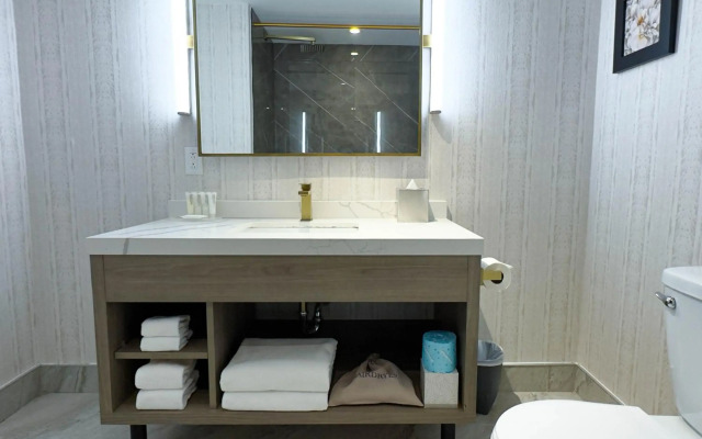 Radisson Hotel Montreal Airport