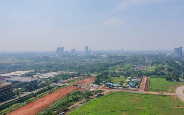 Homey Studio at Casa De Parco Apartment