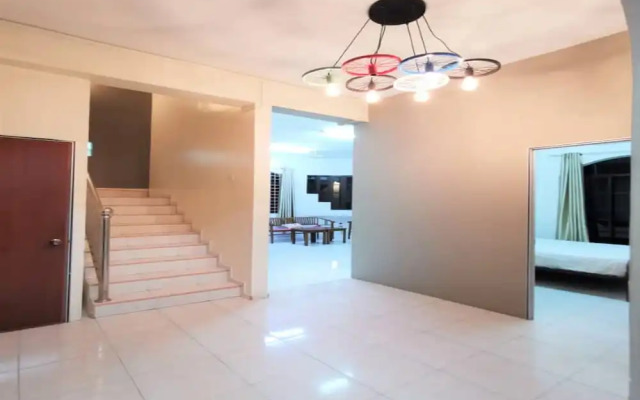 OYO 91031 House No 8