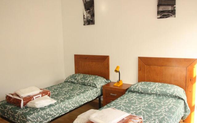 Apartamentos El Pilar Suites 3000