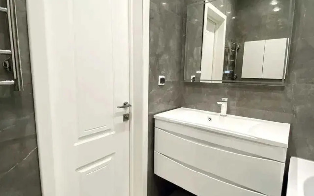 Апартаменты на улице Николая Иванцова 1Б