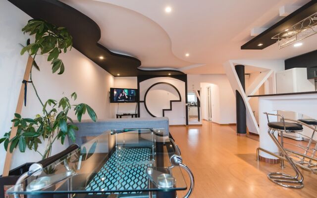 Nicopole Apartment
