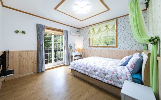 Secret Garden Pension