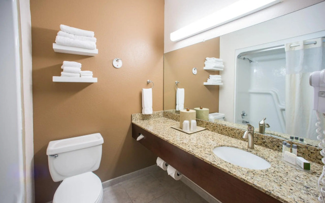 Northfield Inn, Suites & Conference Center