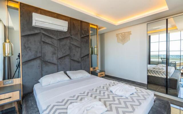 Miel Suites-2 Luxury Villa with Private Pool