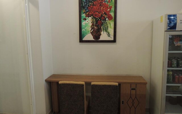 Danh Uy Hotel