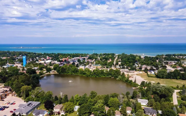 GLOBALSTAY 4Bd Basement Port Elgin Beach