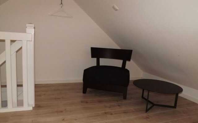 "luv With Shed" in House Smaswai 10