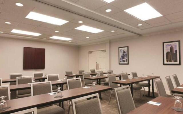 Homewood Suites by Hilton Charlotte Airport
