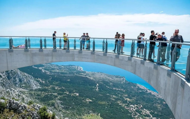 Urban City Apartment